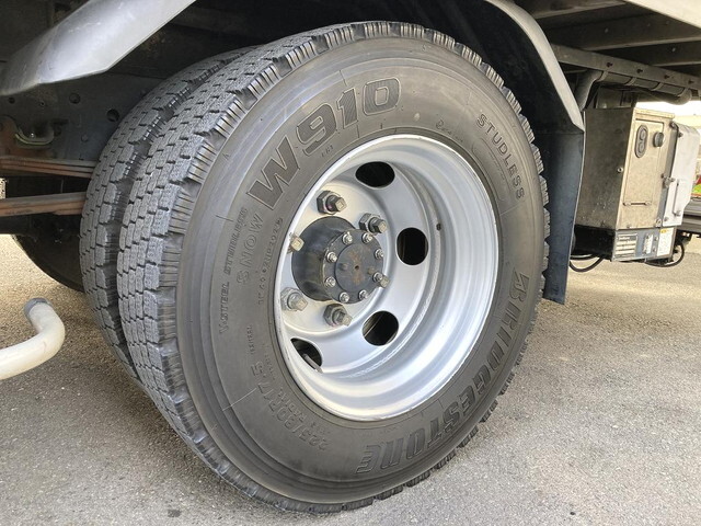 いすゞエルフアルミバン小型（2t・3t）[写真33]