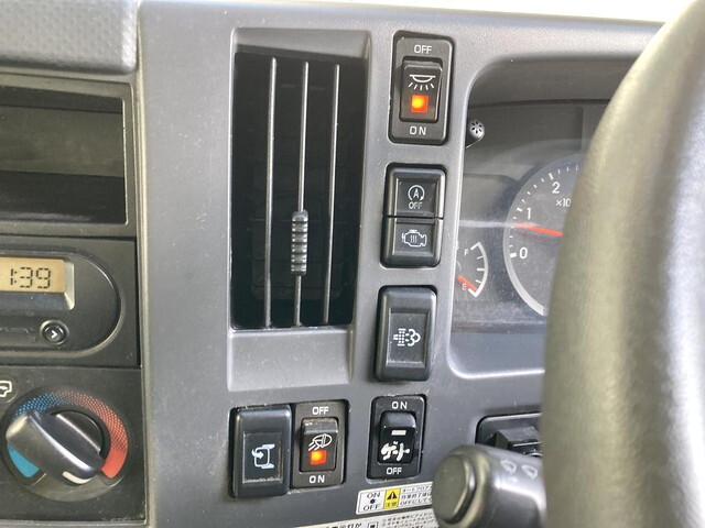 いすゞエルフアルミバン小型（2t・3t）[写真35]