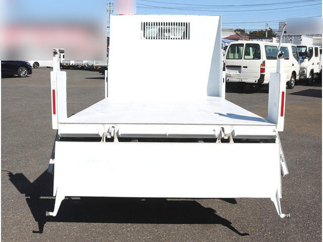 三菱ふそうキャンターダンプ小型（2t・3t）[写真13]