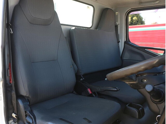 三菱ふそうキャンターダンプ小型（2t・3t）[写真24]