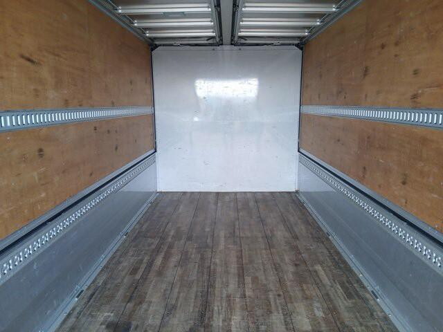 いすゞフォワードアルミウイング中型（4t）[写真21]