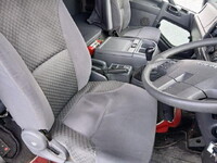 いすゞフォワードアルミウイング中型（4t）[写真26]