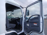 いすゞフォワードアルミウイング中型（4t）[写真28]