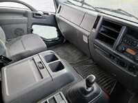 いすゞフォワードアルミウイング中型（4t）[写真36]