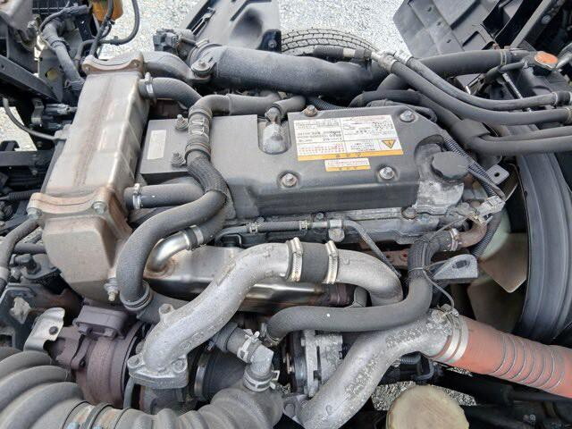 いすゞフォワードアルミウイング中型（4t）[写真38]