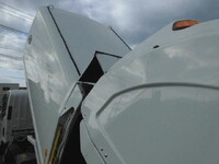 いすゞエルフパッカー車（塵芥車）小型（2t・3t）[写真18]