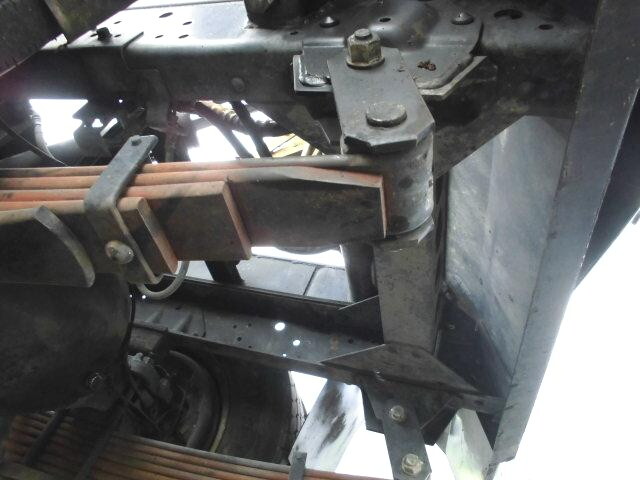 いすゞエルフパッカー車（塵芥車）小型（2t・3t）[写真19]