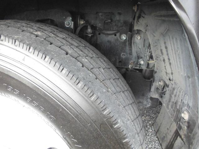 いすゞエルフパッカー車（塵芥車）小型（2t・3t）[写真23]