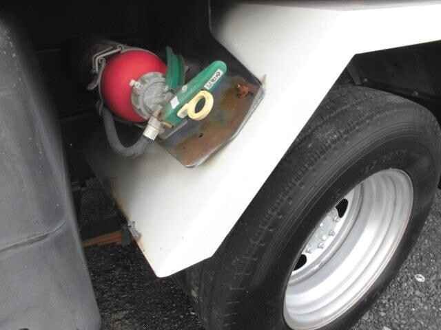 いすゞエルフパッカー車（塵芥車）小型（2t・3t）[写真30]