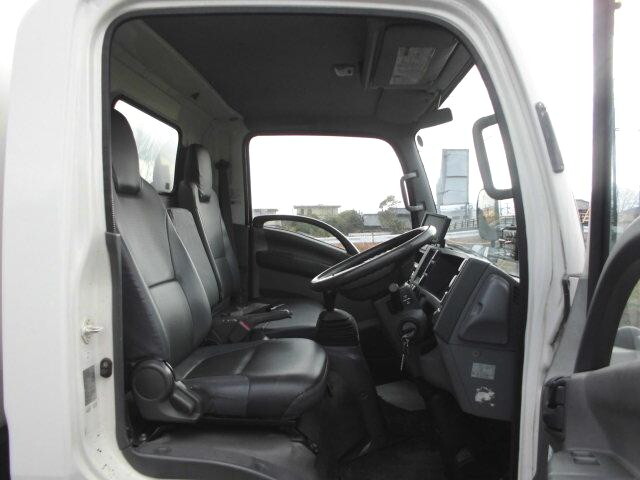 いすゞエルフパッカー車（塵芥車）小型（2t・3t）[写真32]