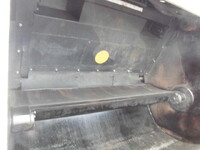 いすゞエルフパッカー車（塵芥車）小型（2t・3t）[写真07]