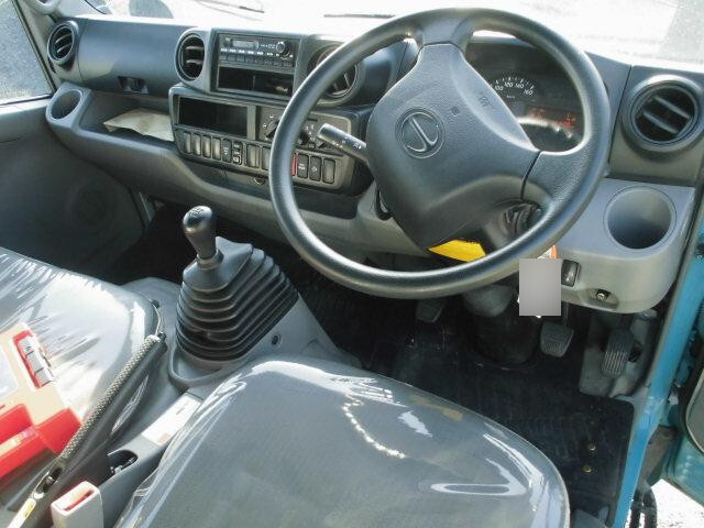 日野デュトロバキュームカー小型（2t・3t）[写真13]