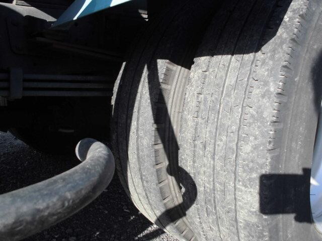 日野デュトロバキュームカー小型（2t・3t）[写真05]