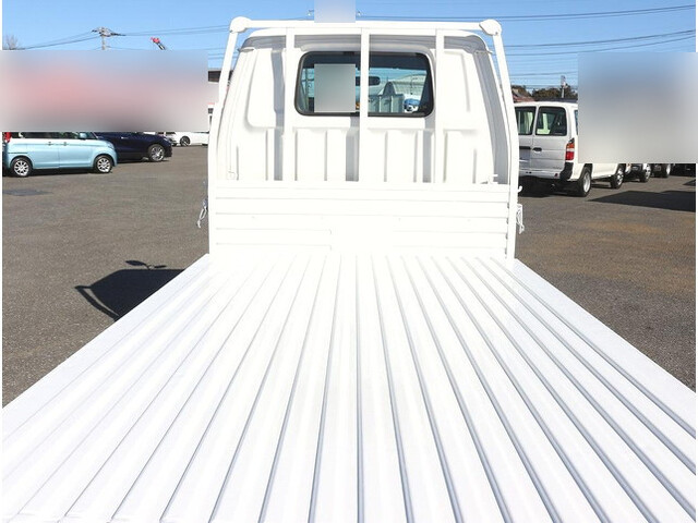 マツダボンゴ平ボディ小型（2t・3t）[写真10]