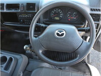 マツダボンゴ平ボディ小型（2t・3t）[写真19]