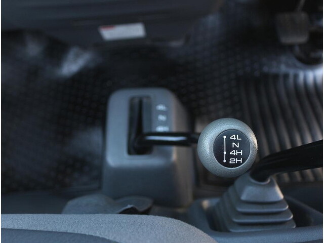 マツダボンゴ平ボディ小型（2t・3t）[写真22]