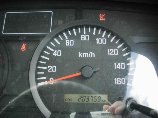 いすゞエルフパッカー車（塵芥車）小型（2t・3t）[写真10]