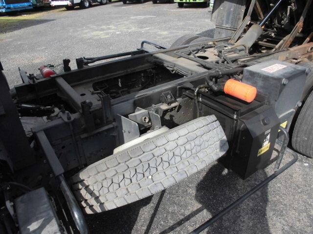 いすゞエルフパッカー車（塵芥車）小型（2t・3t）[写真23]