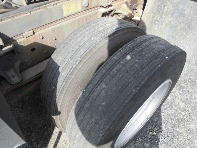 いすゞエルフパッカー車（塵芥車）小型（2t・3t）[写真26]