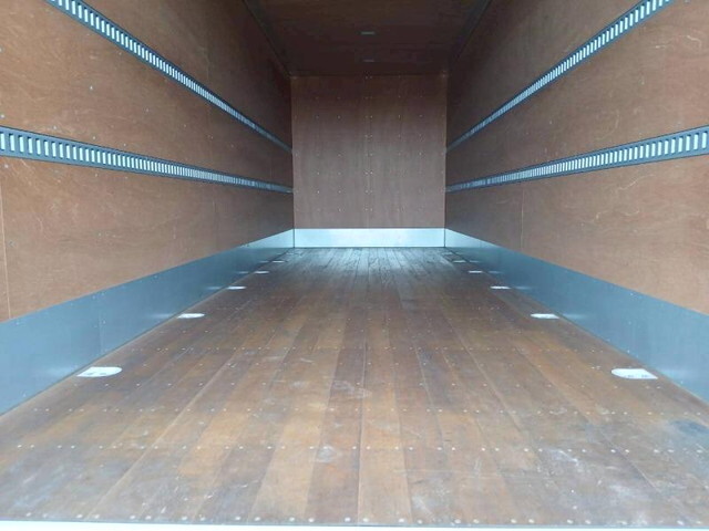 日野レンジャーアルミバン中型（4t）[写真12]