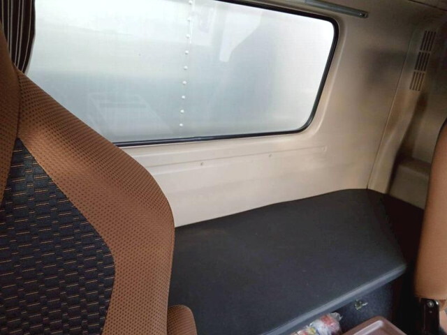 日野レンジャーアルミバン中型（4t）[写真28]