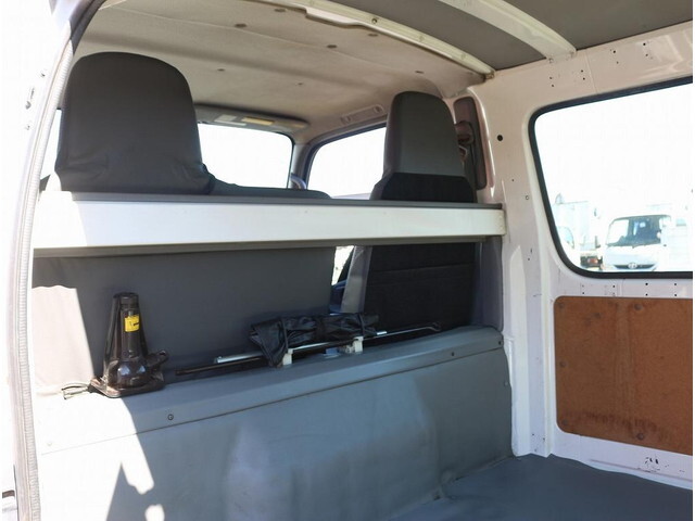 トヨタトヨエース移動販売車小型（2t・3t）[写真19]