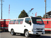 トヨタトヨエース移動販売車小型（2t・3t）[写真01]