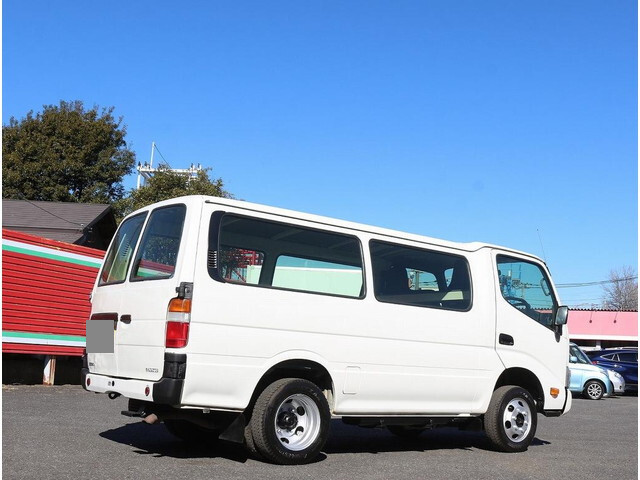 トヨタトヨエース移動販売車小型（2t・3t）[写真04]