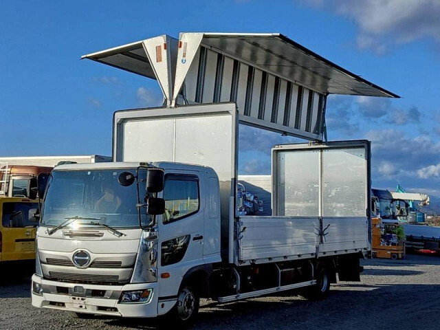 日野レンジャーアルミウイング中型（4t）[写真01]