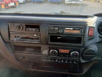 日野レンジャーアルミウイング中型（4t）[写真24]