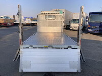 三菱ふそうキャンターアルミブロック小型（2t・3t）[写真14]