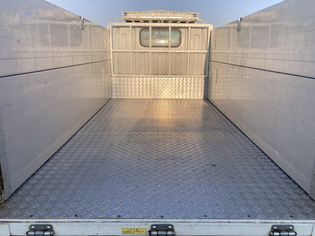 三菱ふそうキャンターアルミブロック小型（2t・3t）[写真14]