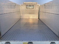 三菱ふそうキャンターアルミブロック小型（2t・3t）[写真15]