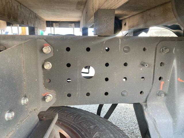 三菱ふそうキャンターアルミブロック小型（2t・3t）[写真22]