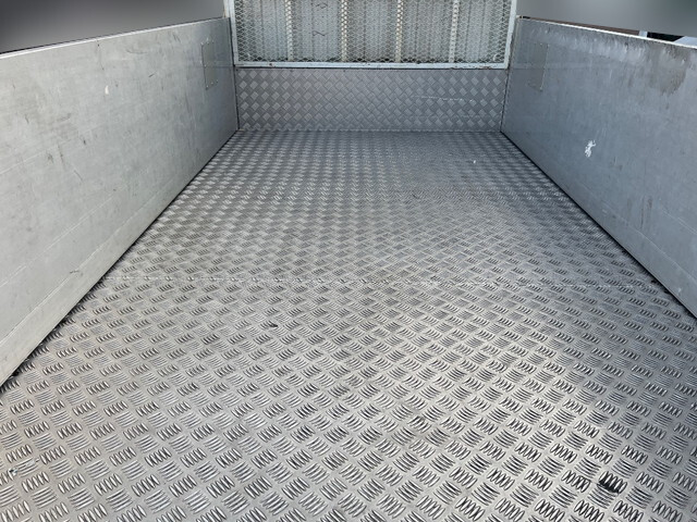 三菱ふそうキャンターアルミブロック小型（2t・3t）[写真03]