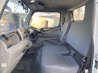 三菱ふそうキャンターアルミブロック小型（2t・3t）[写真33]