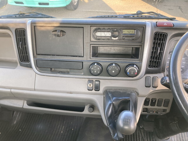 三菱ふそうキャンターアルミブロック小型（2t・3t）[写真36]