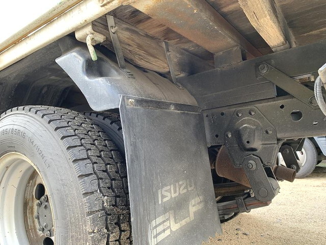 いすゞエルフクレーン3段小型（2t・3t）[写真16]