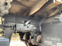 いすゞエルフクレーン3段小型（2t・3t）[写真18]