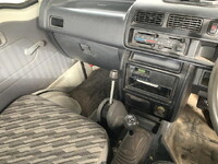 いすゞエルフクレーン3段小型（2t・3t）[写真30]