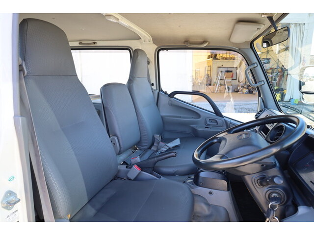 日野デュトロダブルキャブ（Wキャブ）小型（2t・3t）[写真26]