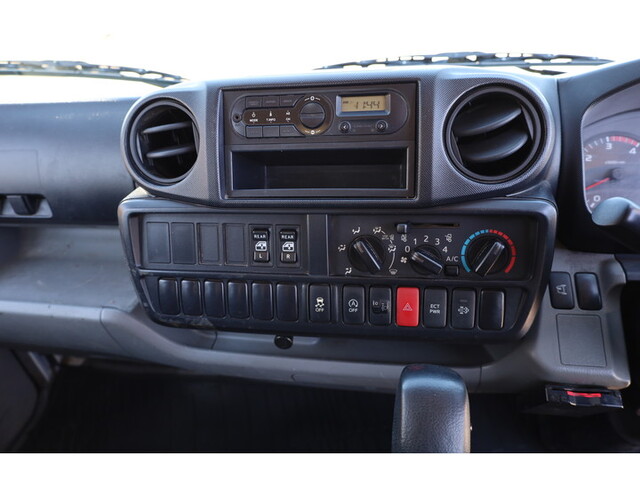 日野デュトロダブルキャブ（Wキャブ）小型（2t・3t）[写真27]