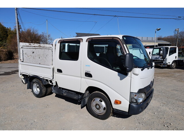 日野デュトロダブルキャブ（Wキャブ）小型（2t・3t）[写真03]