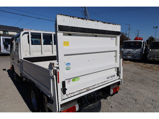 日野デュトロダブルキャブ（Wキャブ）小型（2t・3t）[写真09]