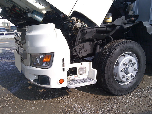 日野プロフィアアルミブロック大型（10t）[写真24]