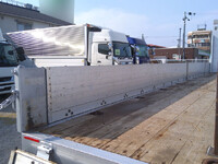 日野プロフィアアルミブロック大型（10t）[写真10]