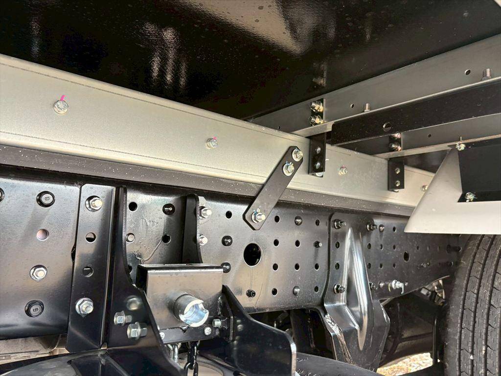 三菱ふそうキャンター冷凍車（冷蔵車）小型（2t・3t）[写真13]