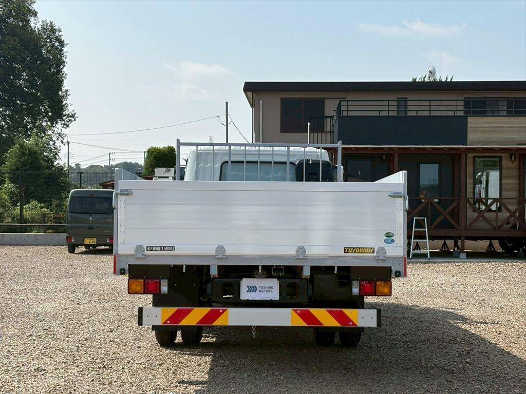 三菱ふそうファイターアルミブロック中型（4t）[写真12]