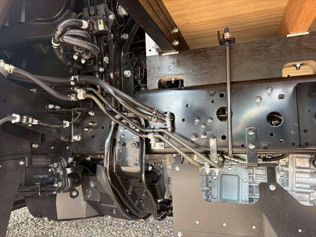 三菱ふそうファイターアルミブロック中型（4t）[写真14]