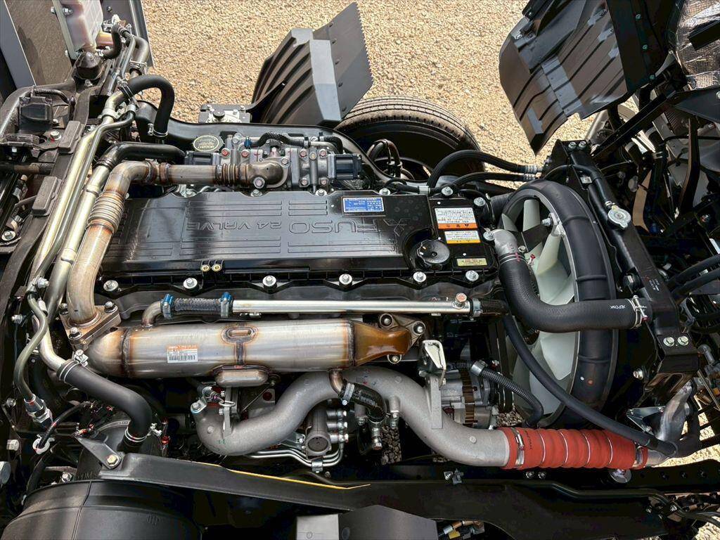 三菱ふそうファイターアルミブロック中型（4t）[写真20]